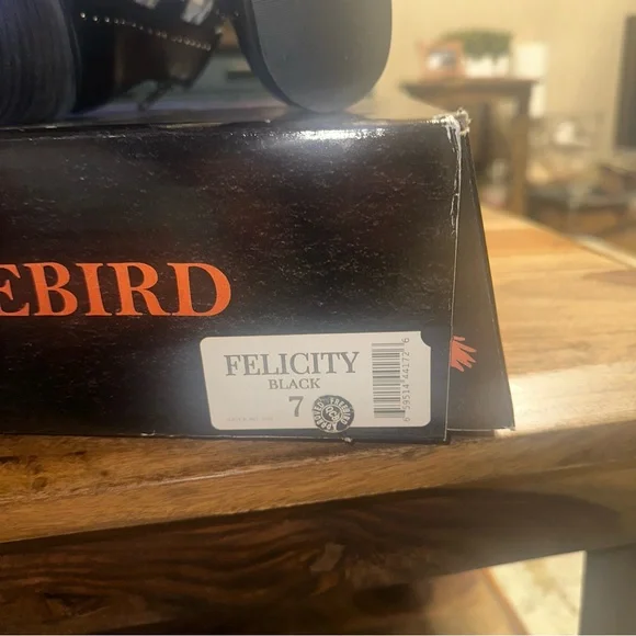 Freebird By Steven “Felicity” Studded Leather Ankle Boots Size 7 (Black) - Picture 8 of 8